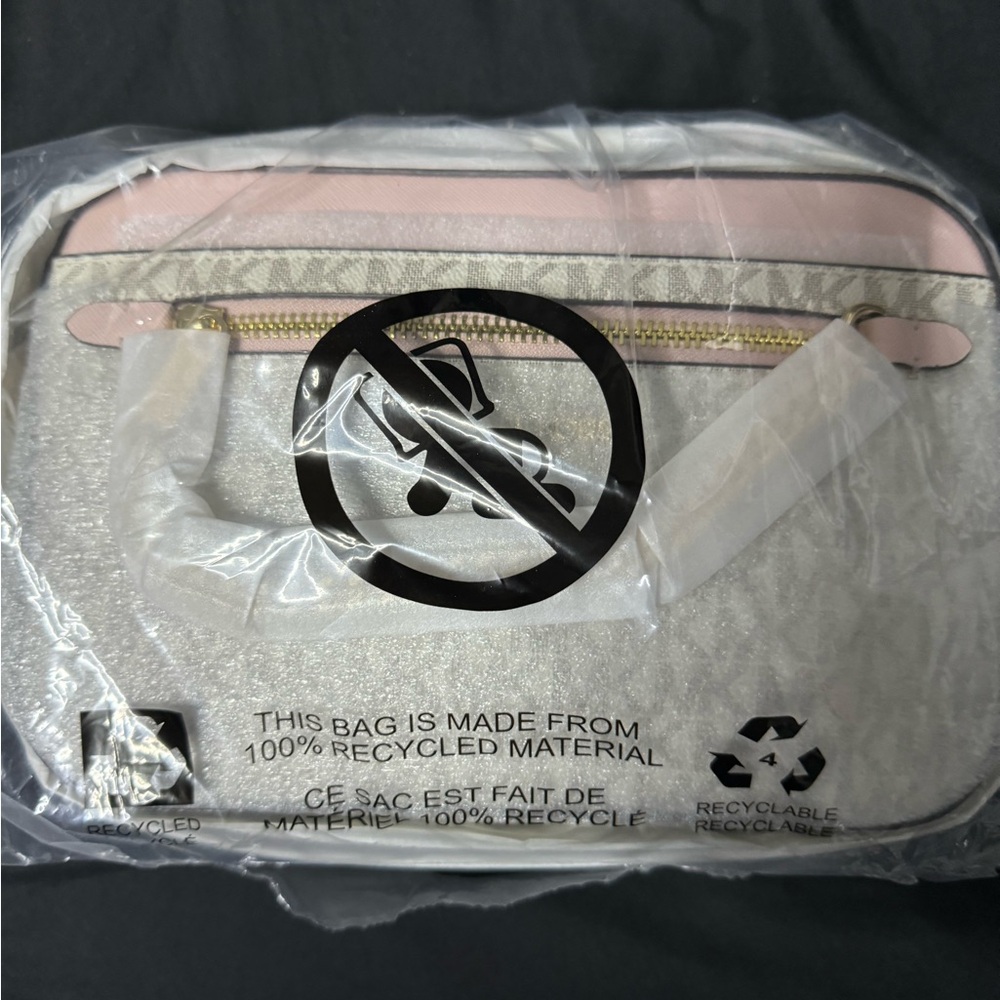 Brand new Michael Kors Crossbody